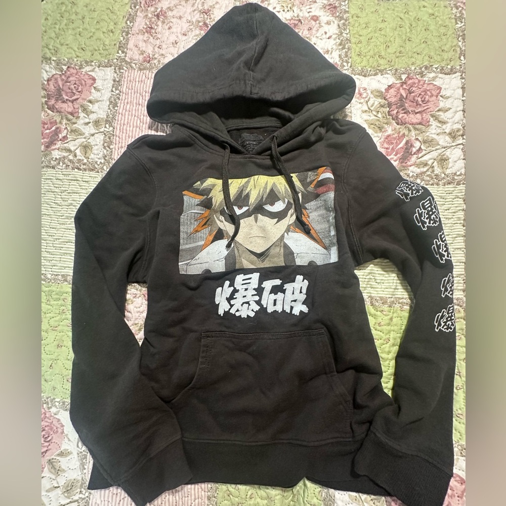 Hot Topic My Hero Academia anime black hoodie